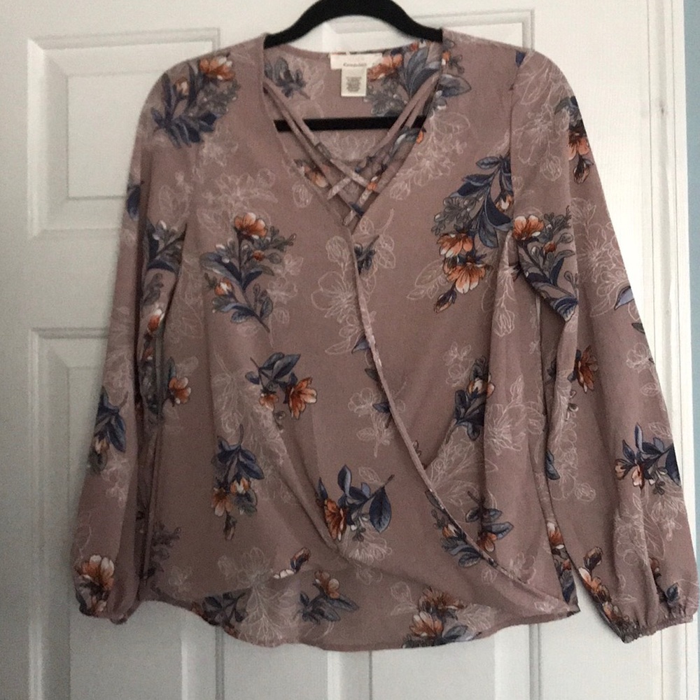 Urban Romantics Blouse about a size small